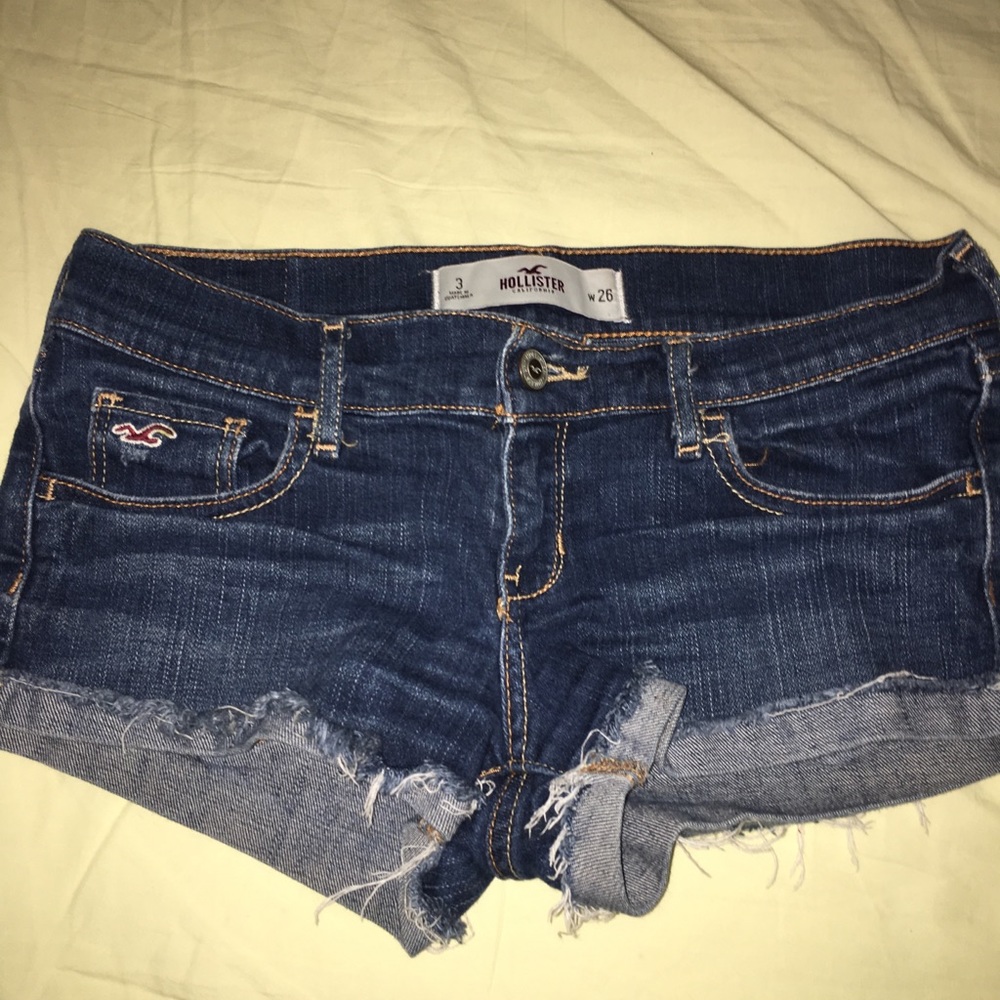HOLLISTER SHORTS
